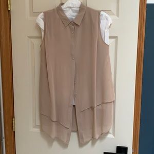 Gold Hawk Sleeveless Collared Tank